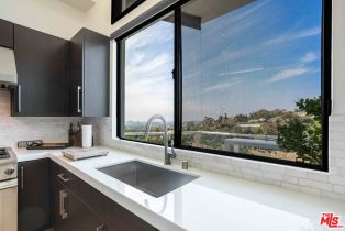 Single Family Residence, 1441 Summitridge dr, Beverly Hills, CA 90210 - 12