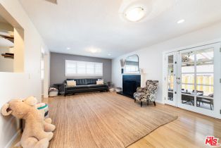 Single Family Residence, 22021 De La Osa st, Woodland Hills, CA 91364 - 10