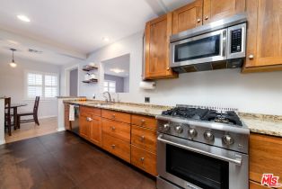 Single Family Residence, 22021 De La Osa st, Woodland Hills, CA 91364 - 8