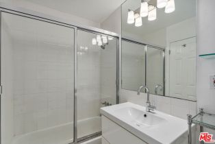 Condominium, 2002 4th st, Santa Monica, CA 90405 - 9