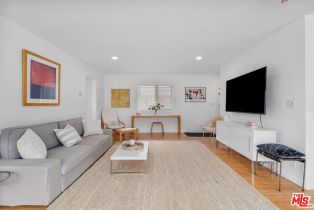 Condominium, 2002 4th st, Santa Monica, CA 90405 - 2