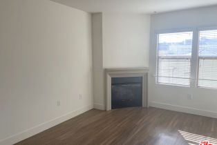 , 1041 Glendon ave, Westwood, CA 90024 - 6