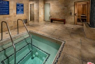 , 1041 Glendon ave, Westwood, CA 90024 - 24