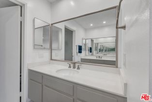 , 4542 Willis ave, Sherman Oaks, CA 91403 - 6