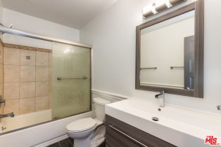 Condominium, 18307 Burbank blvd, Tarzana, CA 91356 - 7