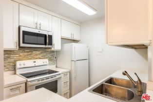 Condominium, 18307 Burbank blvd, Tarzana, CA 91356 - 4