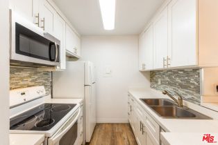 Condominium, 18307 Burbank blvd, Tarzana, CA 91356 - 11