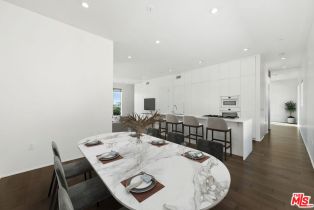 , 935 San Vicente blvd, West Hollywood , CA 90069 - 6