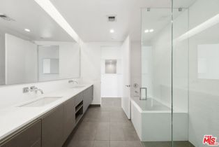 , 935 San Vicente blvd, West Hollywood , CA 90069 - 10