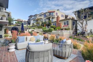 Single Family Residence, 209 19th st, Manhattan Beach, CA 90266 - 22