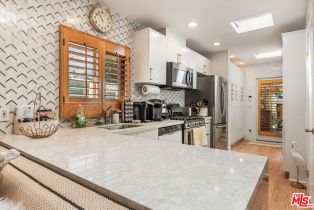 Single Family Residence, 9060 Harland ave, West Hollywood , CA 90069 - 8