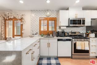 Single Family Residence, 9060 Harland ave, West Hollywood , CA 90069 - 9