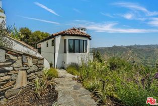 , 1666 Summitridge, Beverly Hills, CA 90210 - 4