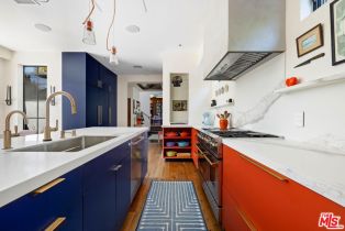 Single Family Residence, 2402 11th st, Santa Monica, CA 90405 - 6