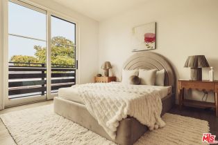 Single Family Residence, 2114 Pier ave, Santa Monica, CA 90405 - 41