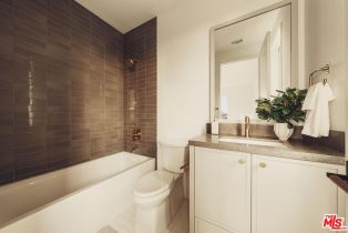 Single Family Residence, 2114 Pier ave, Santa Monica, CA 90405 - 36