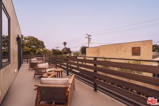 Single Family Residence, 2114 Pier ave, Santa Monica, CA 90405 - 27