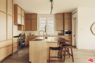 Single Family Residence, 2114 Pier ave, Santa Monica, CA 90405 - 12