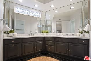 Single Family Residence, 3635 Fawndale pl, Sherman Oaks, CA 91403 - 39