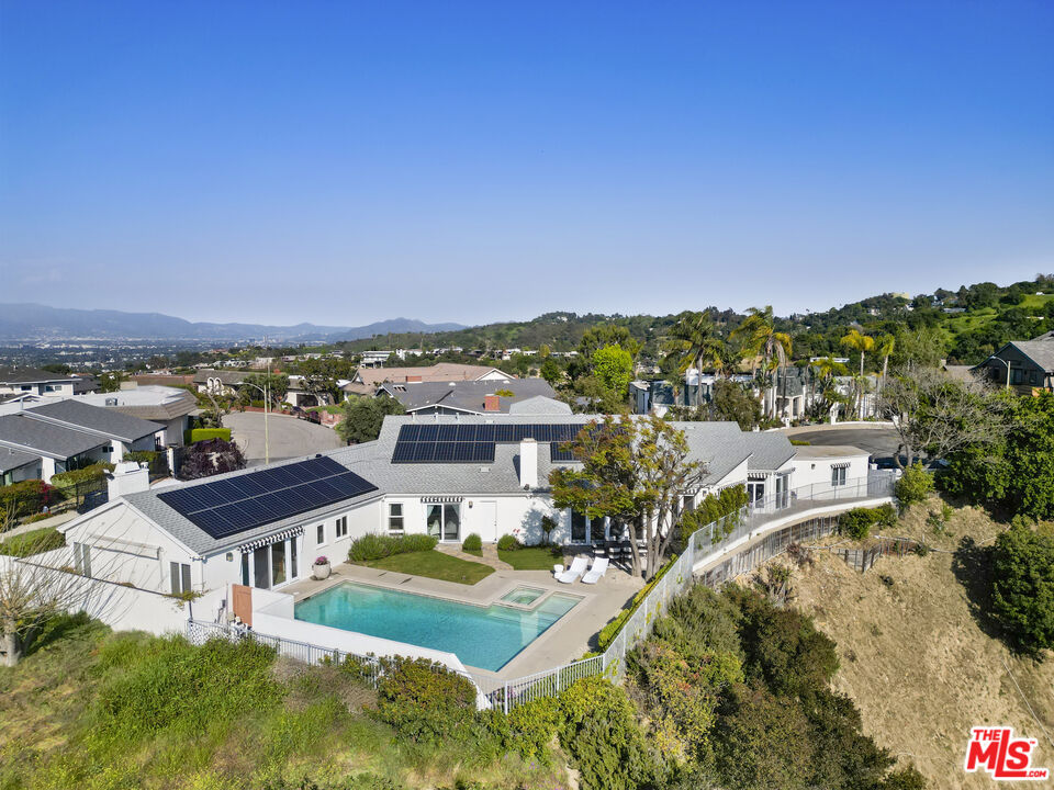 Single Family Residence, 3635 Fawndale pl, Sherman Oaks, CA 91403 - 1