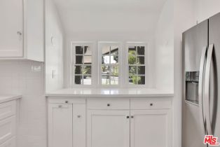 , 1512 Pandora ave, Westwood, CA 90024 - 11