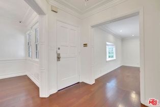 , 1512 Pandora ave, Westwood, CA 90024 - 4