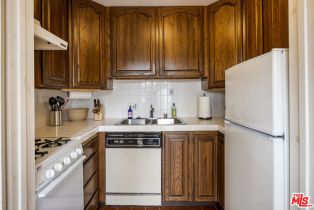 Single Family Residence, 205 Georgina ave, Santa Monica, CA 90402 - 28