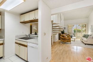 Condominium, 1440 Veteran ave, Westwood, CA 90024 - 5