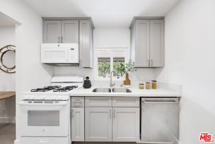 Single Family Residence, 2212 Midvale ave, Westwood, CA 90064 - 31