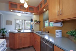 Single Family Residence, 540 5th pl, Manhattan Beach, CA 90266 - 14