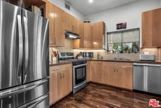 Condominium, 2332 Fox Hills dr, Westwood, CA 90064 - 5