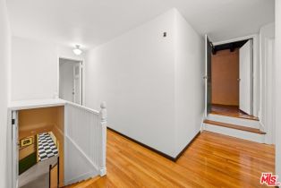 Single Family Residence, 114 Los Altos dr, Pasadena, CA 91105 - 40