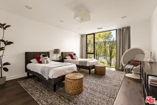 Single Family Residence, 17352 Magnolia blvd, Encino, CA 91316 - 12