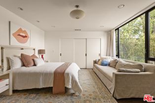 Single Family Residence, 17352 Magnolia blvd, Encino, CA 91316 - 9