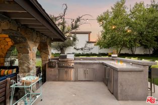 Single Family Residence, 17352 Magnolia blvd, Encino, CA 91316 - 27