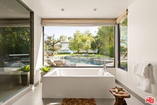 Single Family Residence, 17352 Magnolia blvd, Encino, CA 91316 - 8