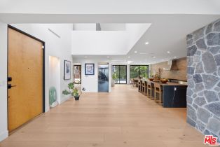 Single Family Residence, 2294 Gloaming way, Beverly Hills, CA 90210 - 2