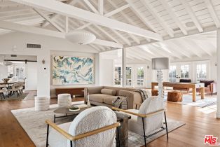 Single Family Residence, 12417   Mulholland Dr, Beverly Hills, CA  Beverly Hills, CA 90210