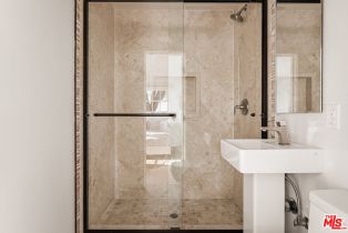 Single Family Residence, 12417 Mulholland dr, Beverly Hills, CA 90210 - 25