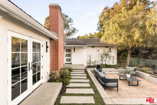 Single Family Residence, 12417 Mulholland dr, Beverly Hills, CA 90210 - 4