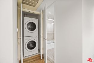 , 10473 Santa Monica blvd, Westwood, CA 90024 - 11