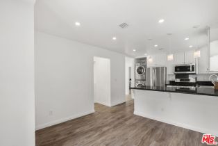 , 384 San Vicente blvd, West Hollywood , CA 90048 - 4