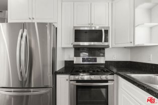 , 384 San Vicente blvd, West Hollywood , CA 90048 - 11