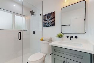 , 1435 Fairfax ave, West Hollywood , CA 90046 - 4