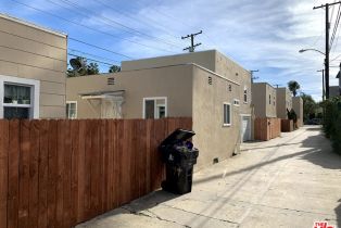 Residential Income, 435 11th st, Long Beach, CA 90813 - 7