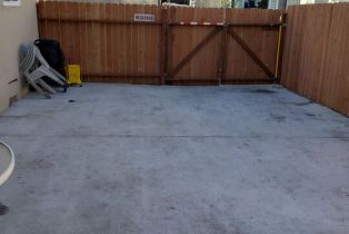 Residential Income, 435 11th st, Long Beach, CA 90813 - 3