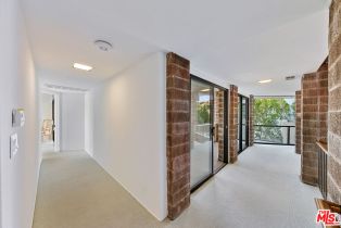 Single Family Residence, 3917 Murietta ave, Sherman Oaks, CA 91423 - 39