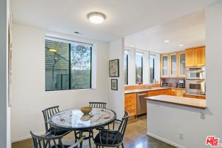 Single Family Residence, 3917 Murietta ave, Sherman Oaks, CA 91423 - 14