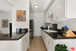 Condominium, 2621 Centinela ave, Santa Monica, CA 90405 - 4