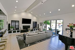 Single Family Residence, 18141 Green Meadow dr, Encino, CA 91316 - 4